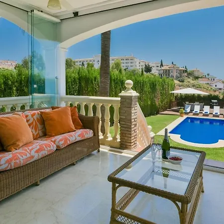 Premium With Private Pool, Garden & Bbq 빌라 *